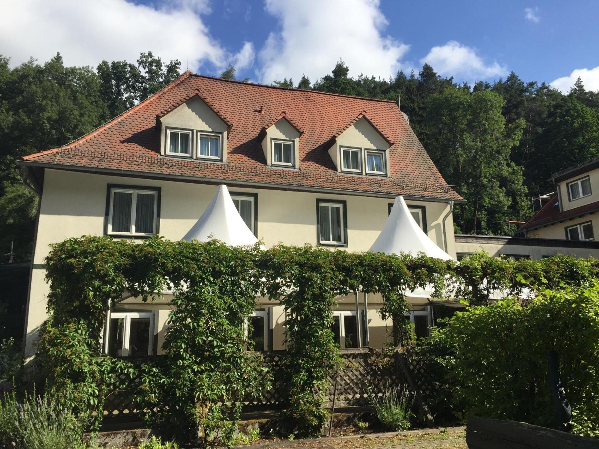 Waldhotel Linzmuehle Kahla  Buitenkant foto
